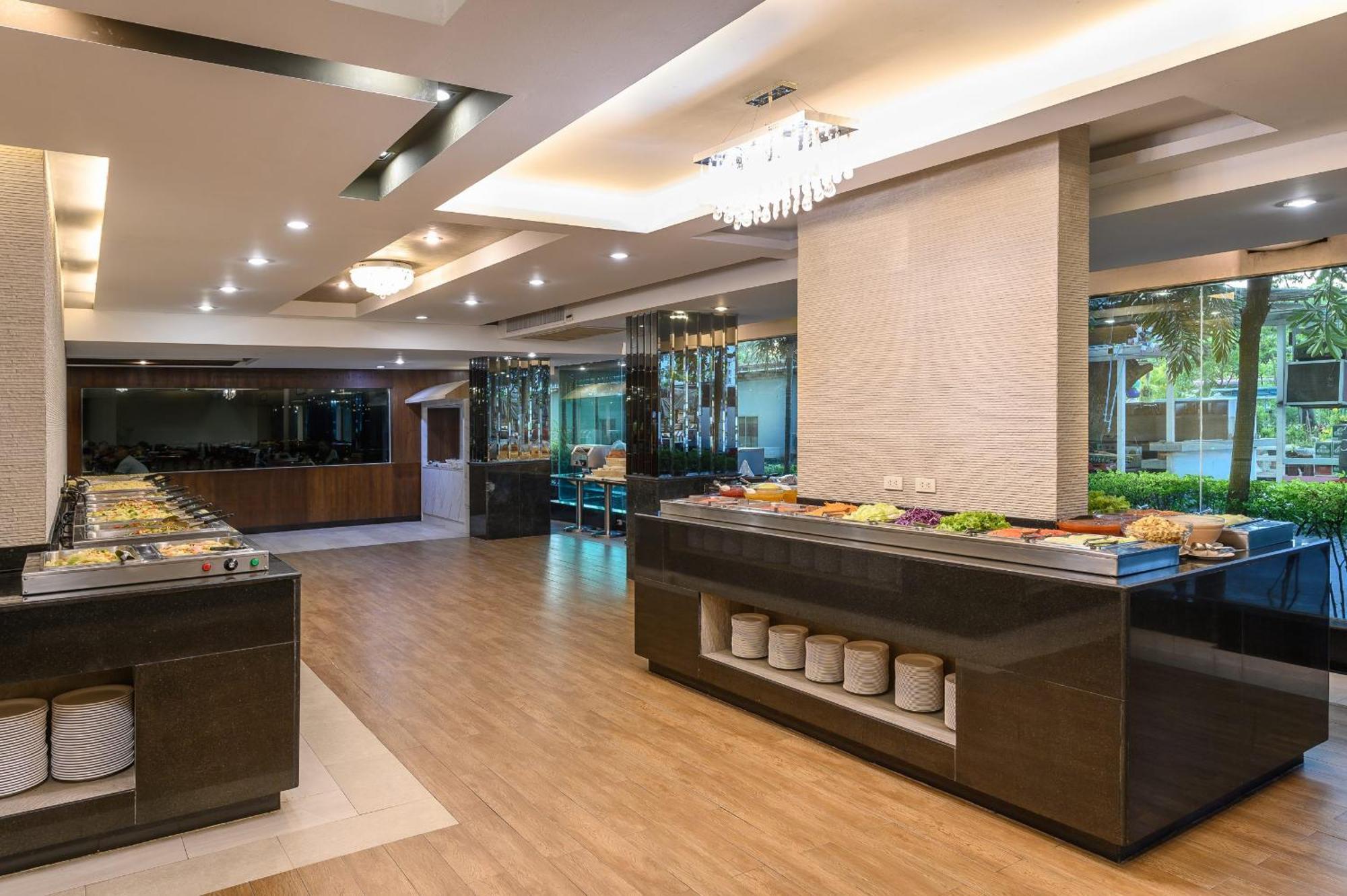 Ease Jomtien Hotel Exterior foto