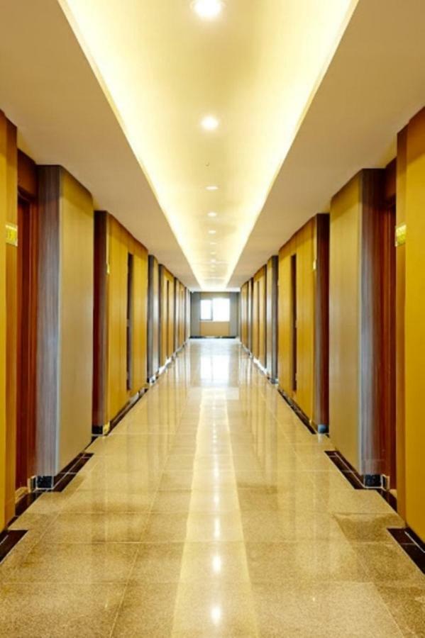 Ease Jomtien Hotel Exterior foto